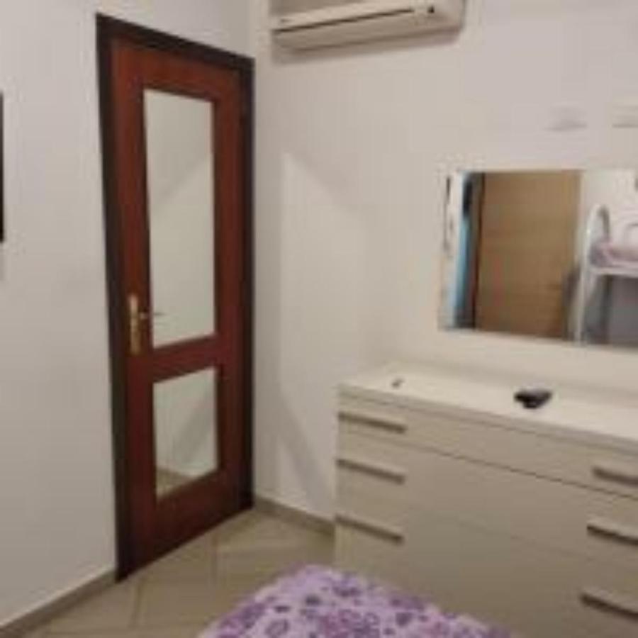 Private Studios - Monolocale Privato Palermo Luaran gambar