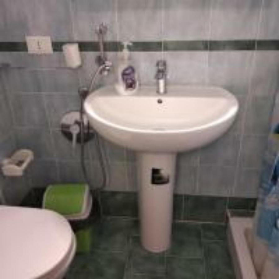 Private Studios - Monolocale Privato Palermo Luaran gambar